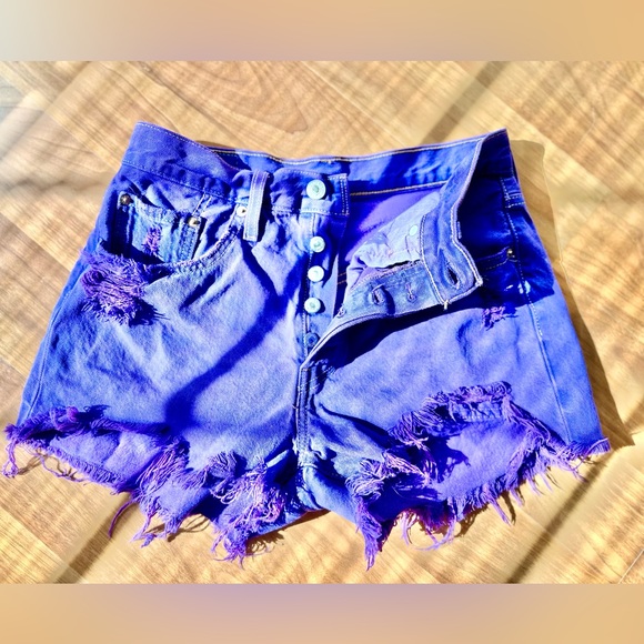 Levi’s PURPLE 501 button fly jean shorts - Picture 11 of 14